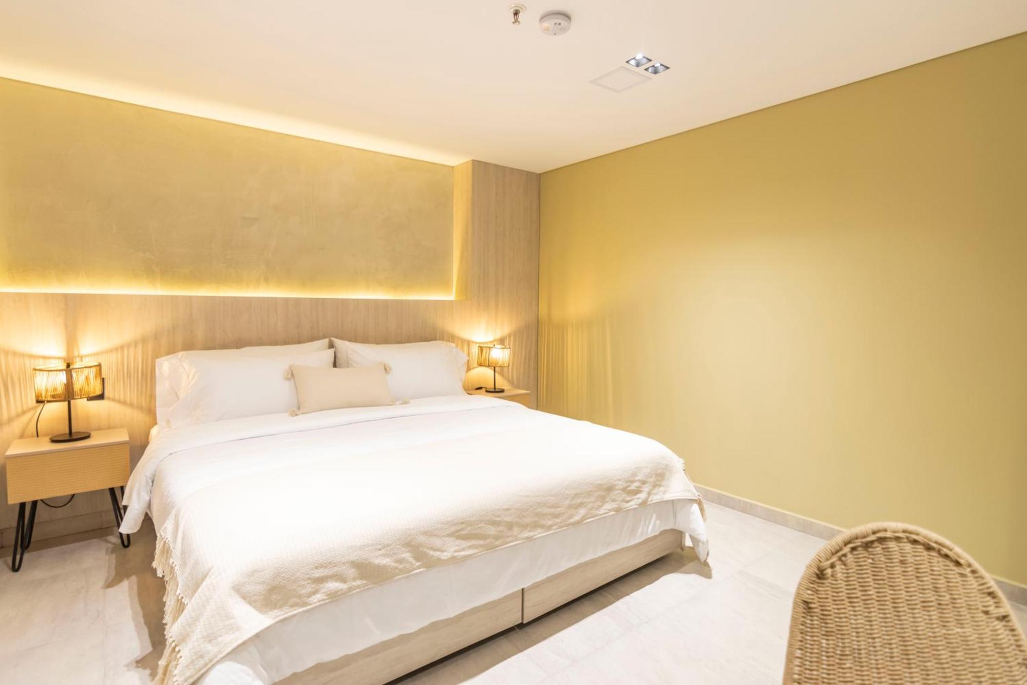 Sonata 44 Hotel Laureles Medellín Eksteriør billede