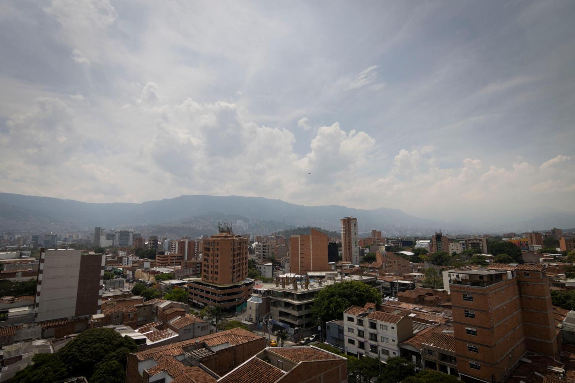 Sonata 44 Hotel Laureles Medellín Eksteriør billede