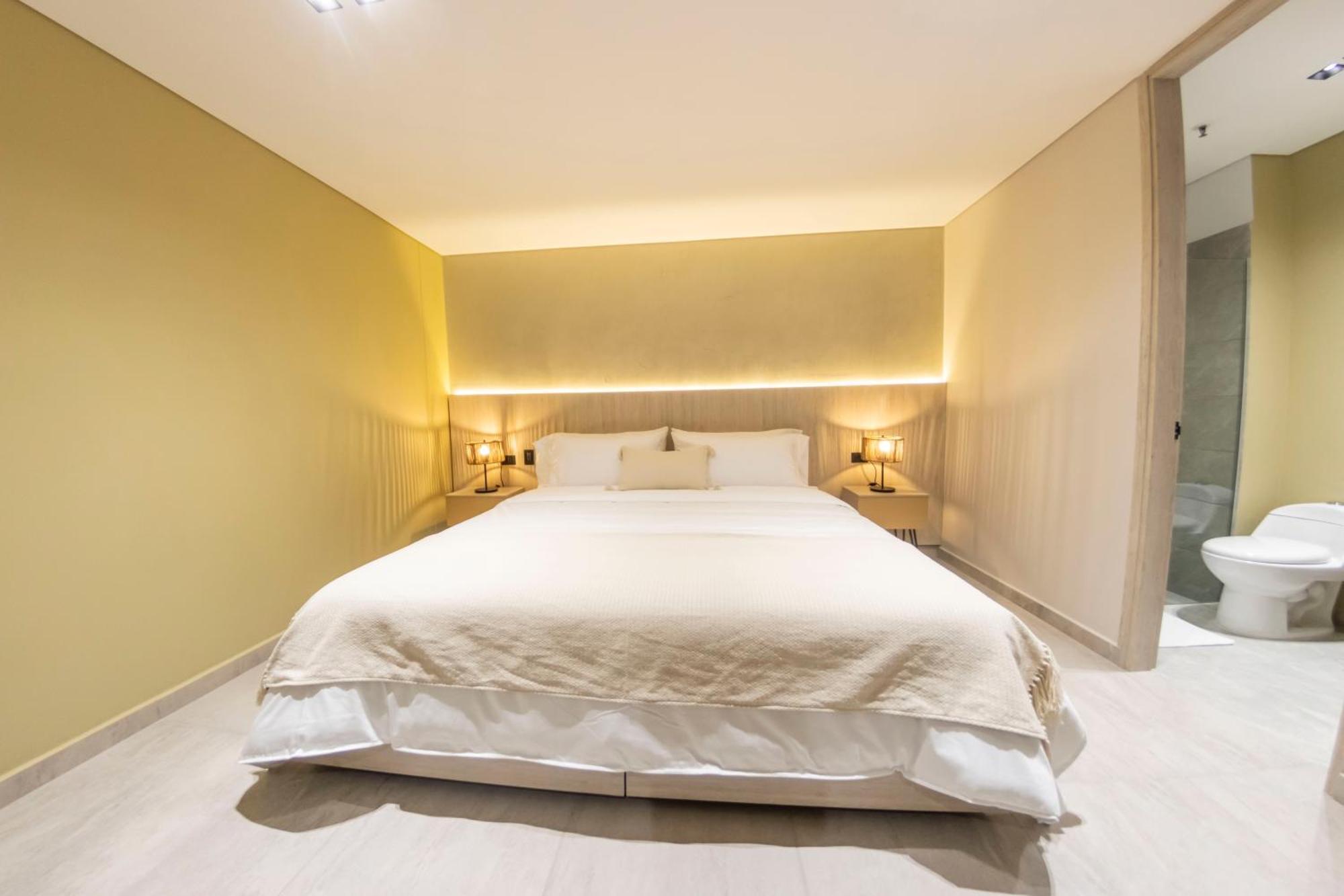 Sonata 44 Hotel Laureles Medellín Eksteriør billede