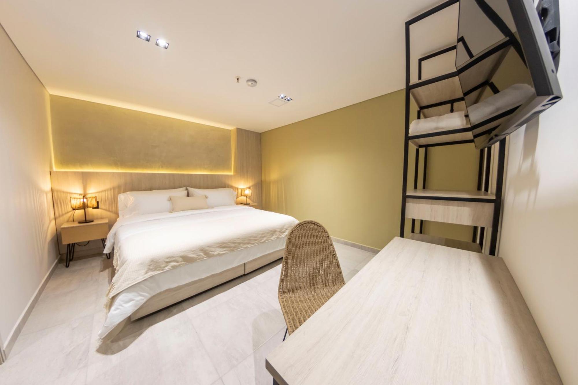 Sonata 44 Hotel Laureles Medellín Eksteriør billede