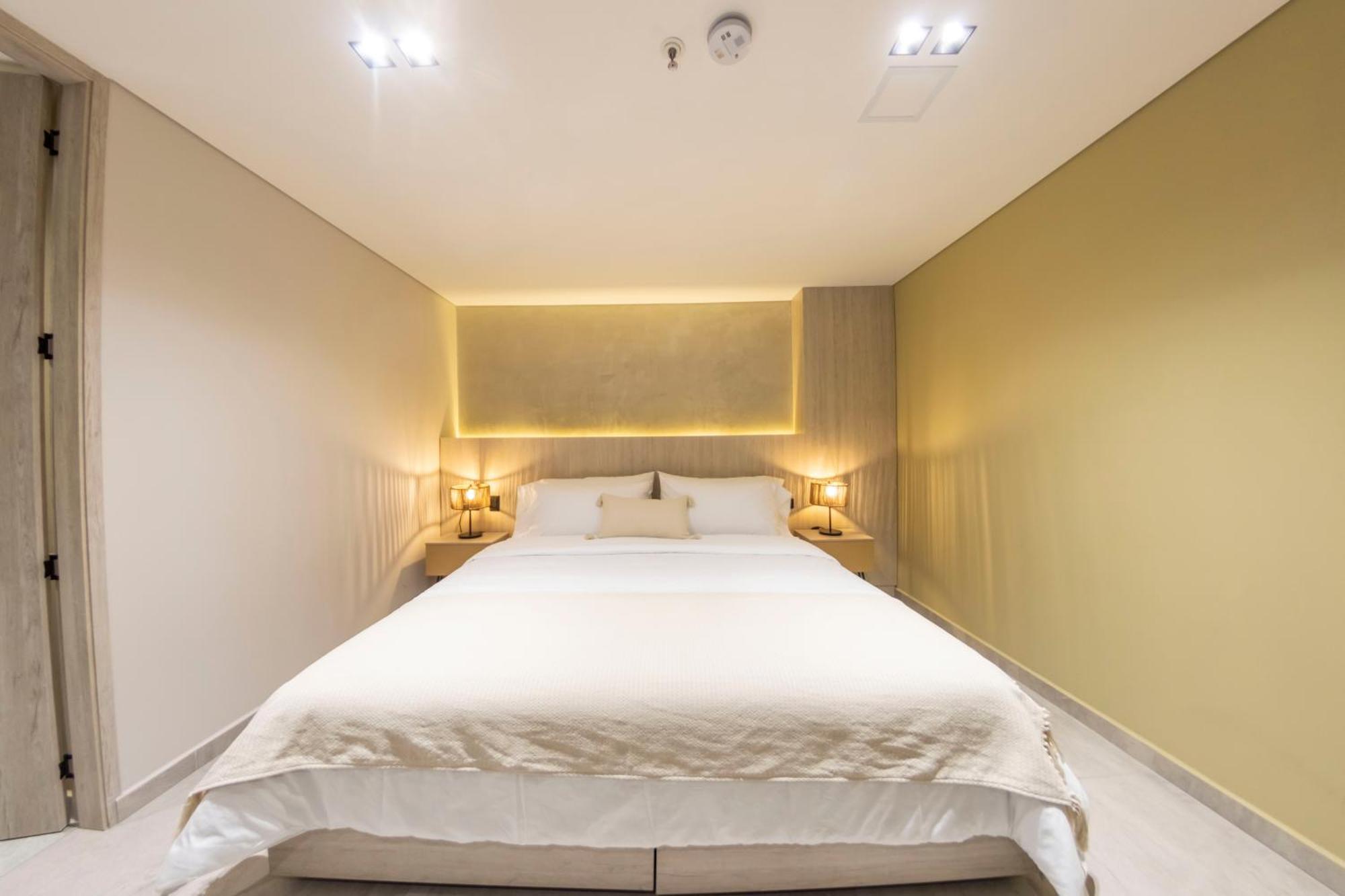 Sonata 44 Hotel Laureles Medellín Eksteriør billede