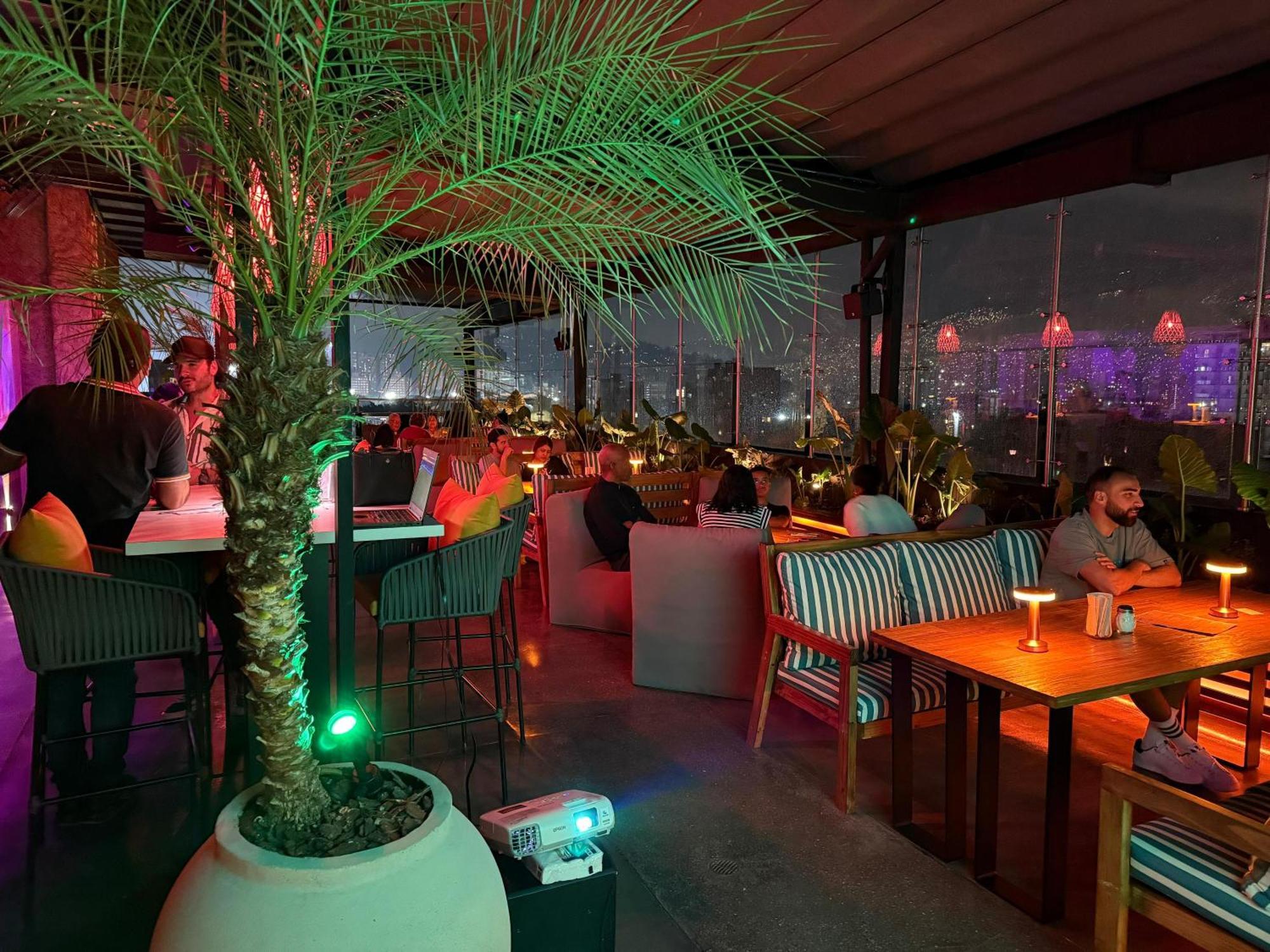 Sonata 44 Hotel Laureles Medellín Eksteriør billede